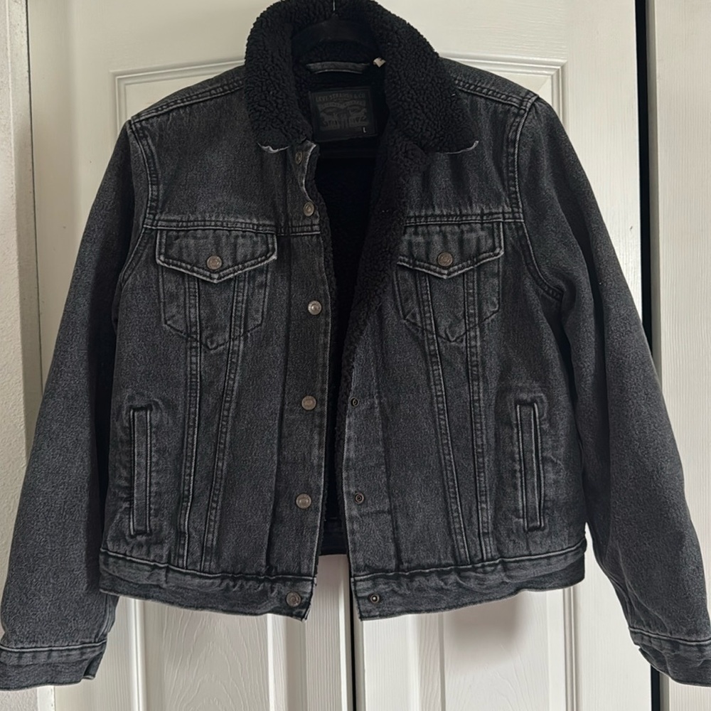 Levi’s Fleece Lined Denim Jacket